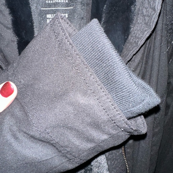 Hollister winter jacket - Picture 6 of 8